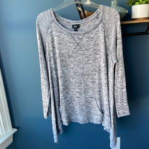 Mossimo Lightweight Sweater with Front Pocket- Size Large